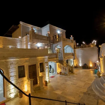 Underground Cave 酒店