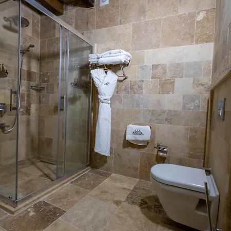 酒店 Underground Cave *