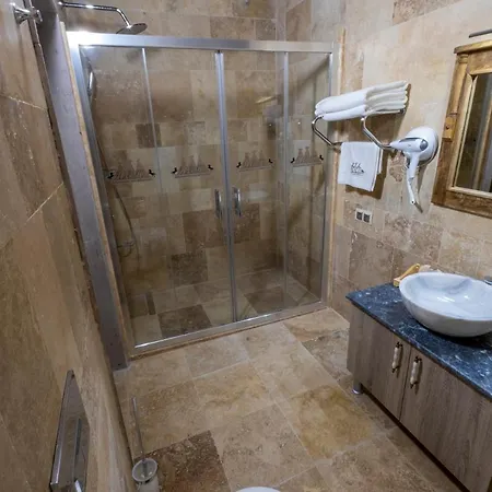 酒店 Underground Cave