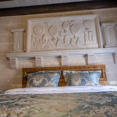 Underground Cave 酒店